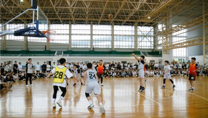  青年军刮起青春风暴，连胜势头不可挡