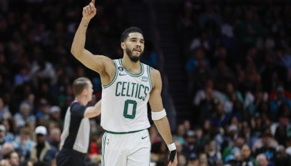  凯尔特人塔图姆高效表现轻取尼克斯