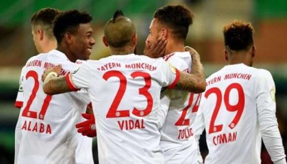  德国杯四分之一决赛，拜仁大胜法兰克福