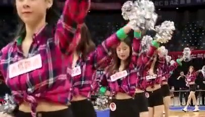  电竞女神飒爽英姿征服赛场内外