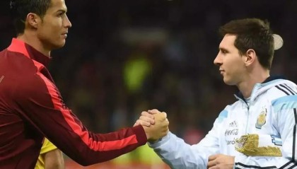  C罗梅开二度主宰比赛，葡萄牙晋级形势大好