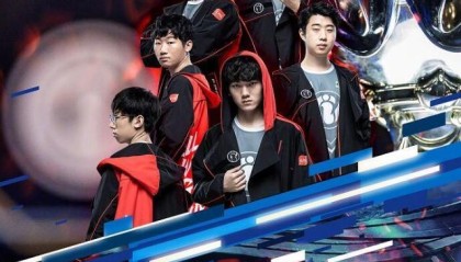  电竞选手刷新纪录创造历史时刻  