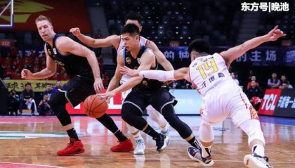  上海男篮外援发威，客场力克北京首钢队