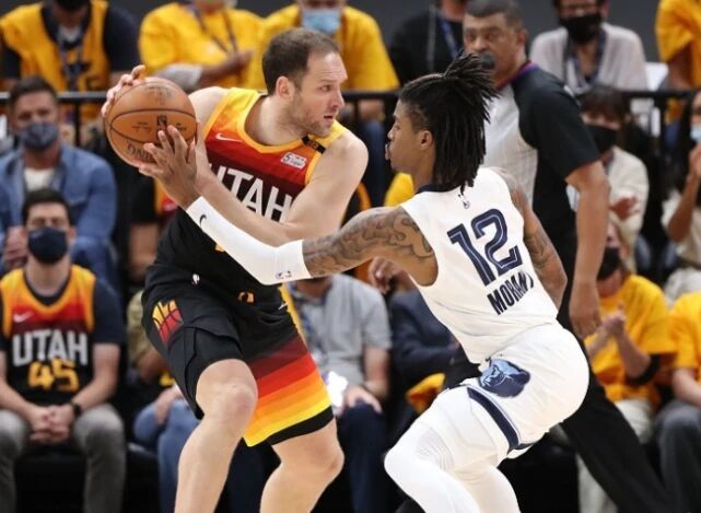  康利关键助攻爵士加时险胜森林狼