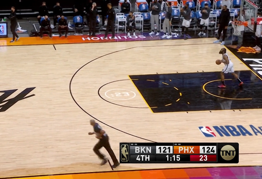  佩古拉关键破发奠定胜局晋级无忧