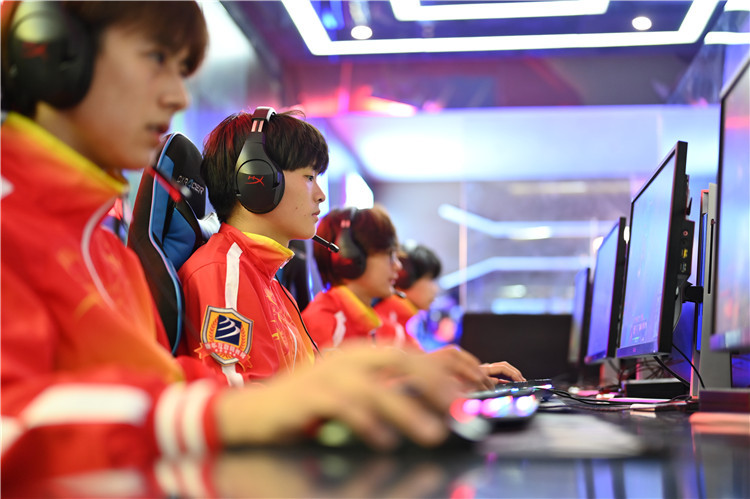  电竞选手心理辅导助力稳定发挥
