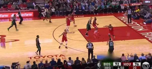  战术犯规战略布局，最后时刻博弈显智慧