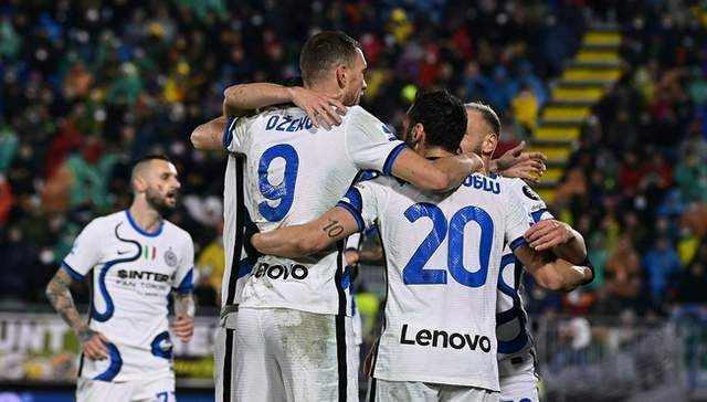  国际米兰锋线火热，大胜对手巩固榜首  